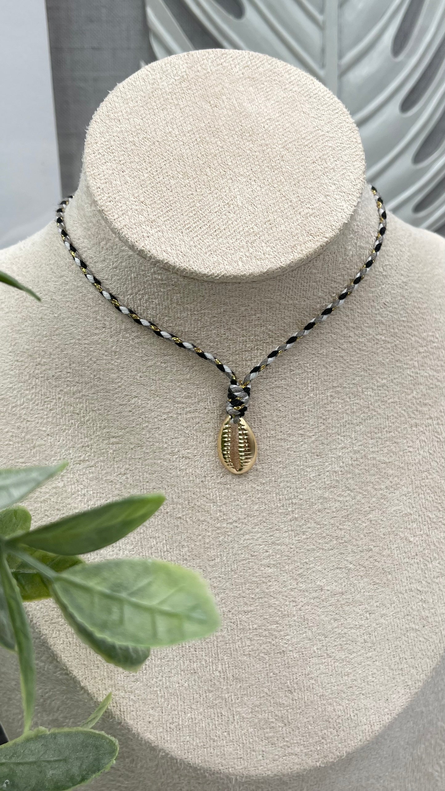 Shell Pendant Cord Necklace