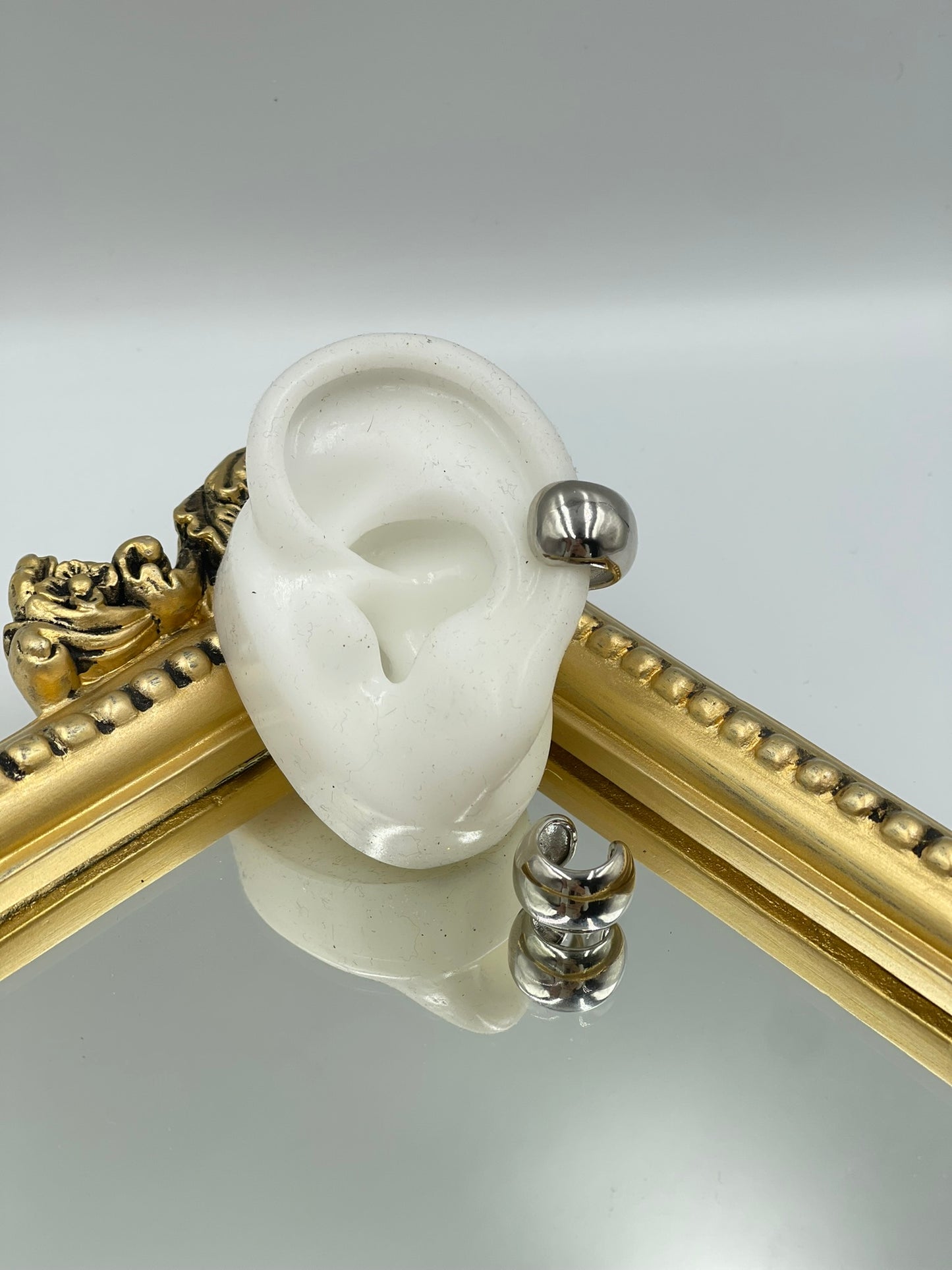 Small Chunky Ear cuff