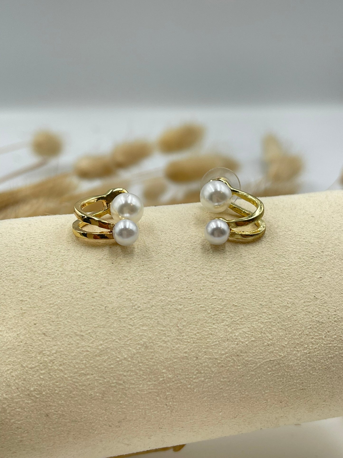 Doble Loop Pearl Earrings