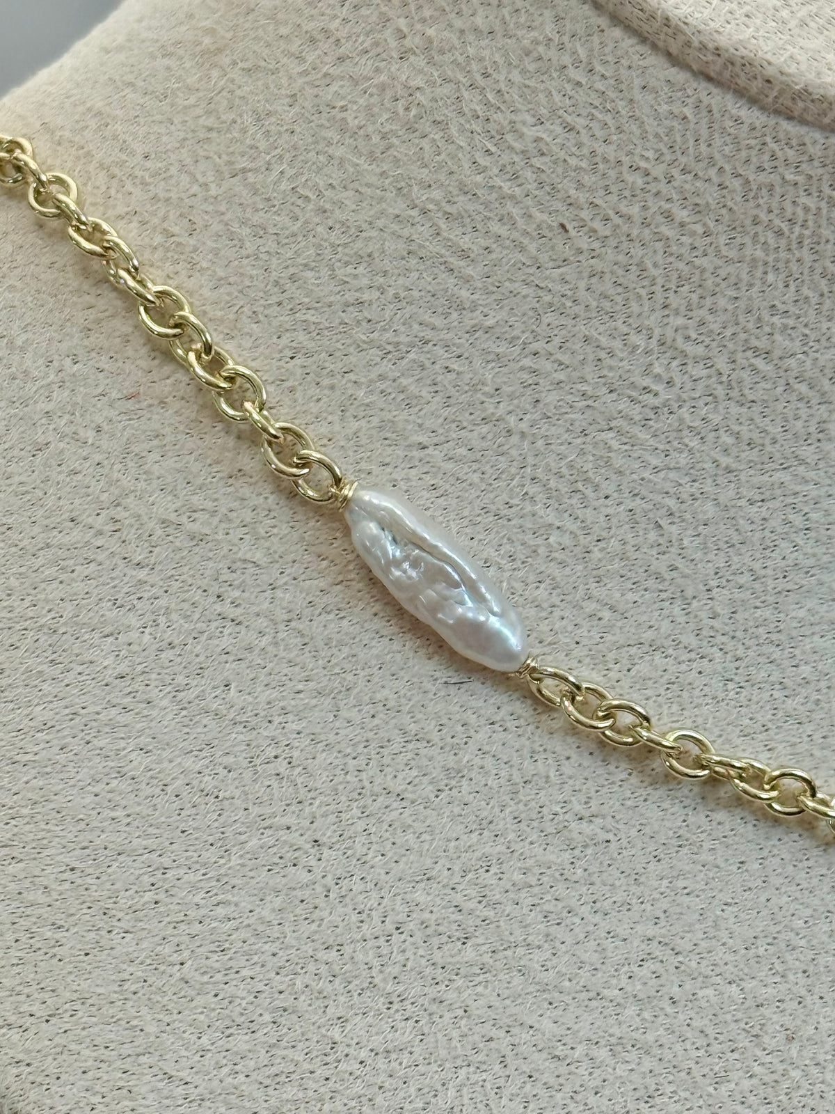 Magnolia Necklace