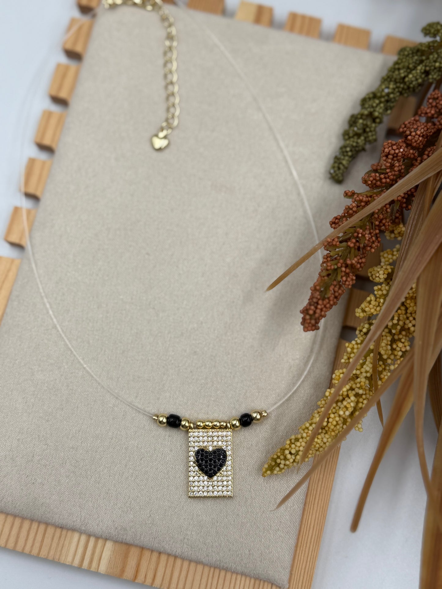 Glow Heart Invisible Choker