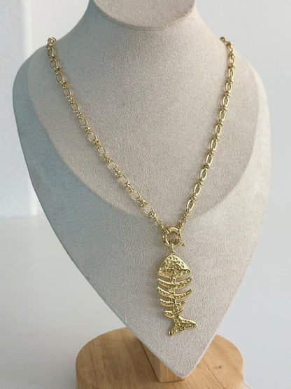 Maxi Fish Necklace