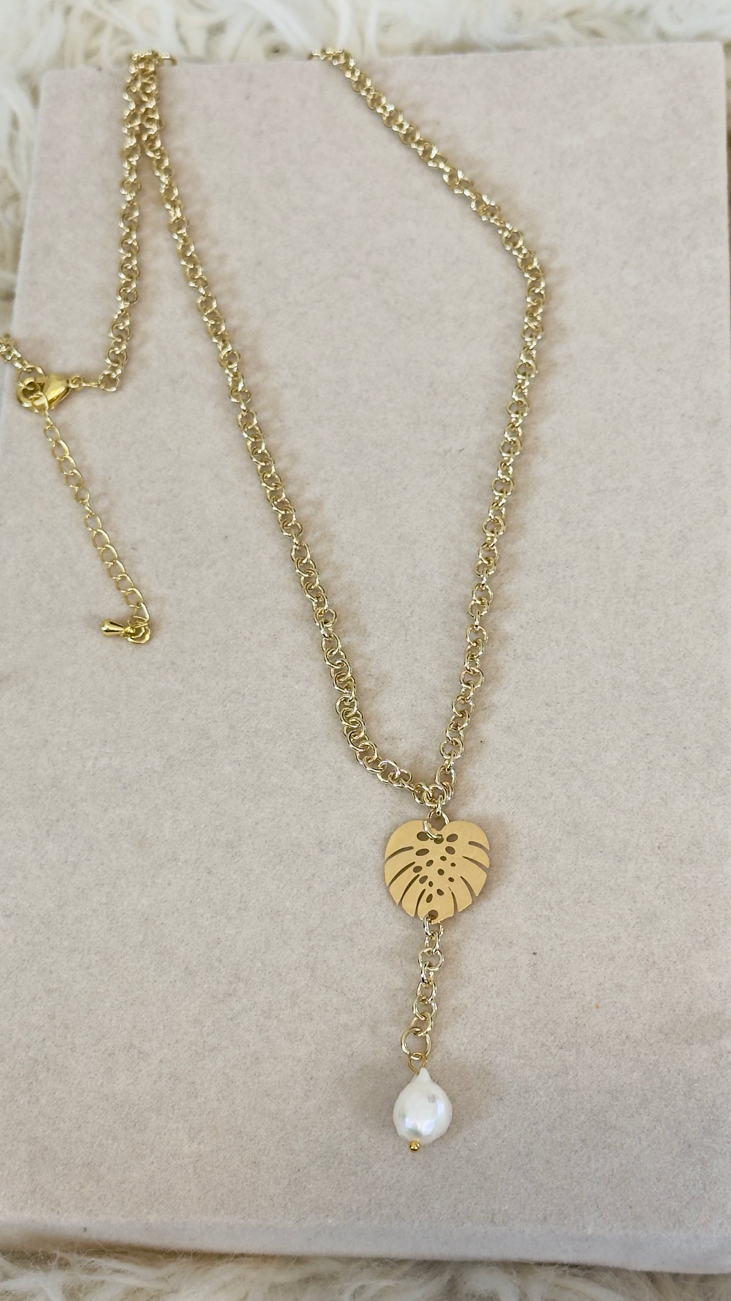 Golden Leaf Necklace