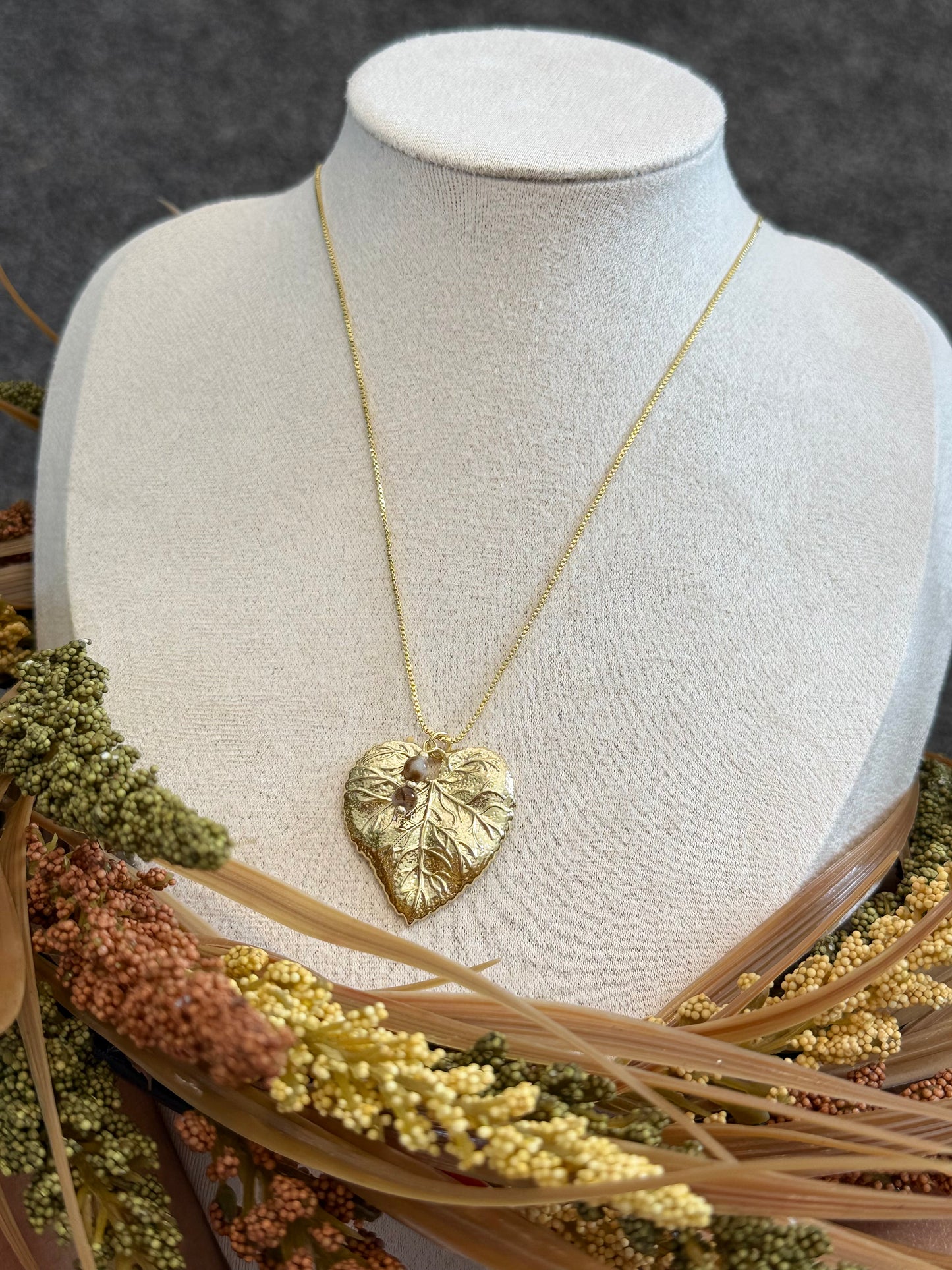 GoldenLeaf Necklace