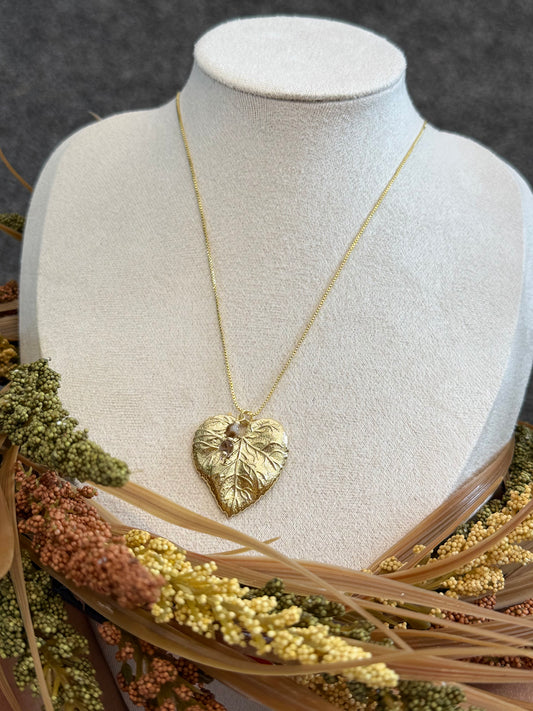 GoldenLeaf Necklace