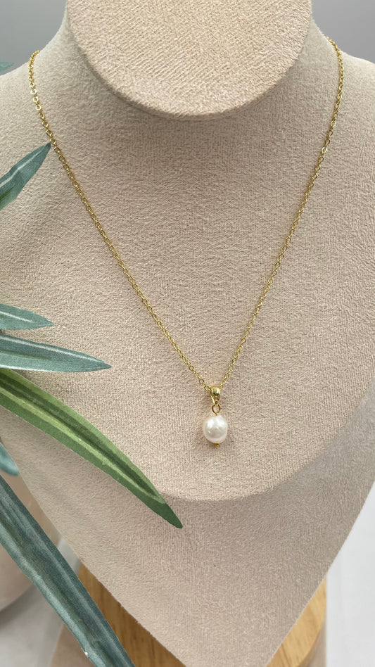 Single Pearl Necklace