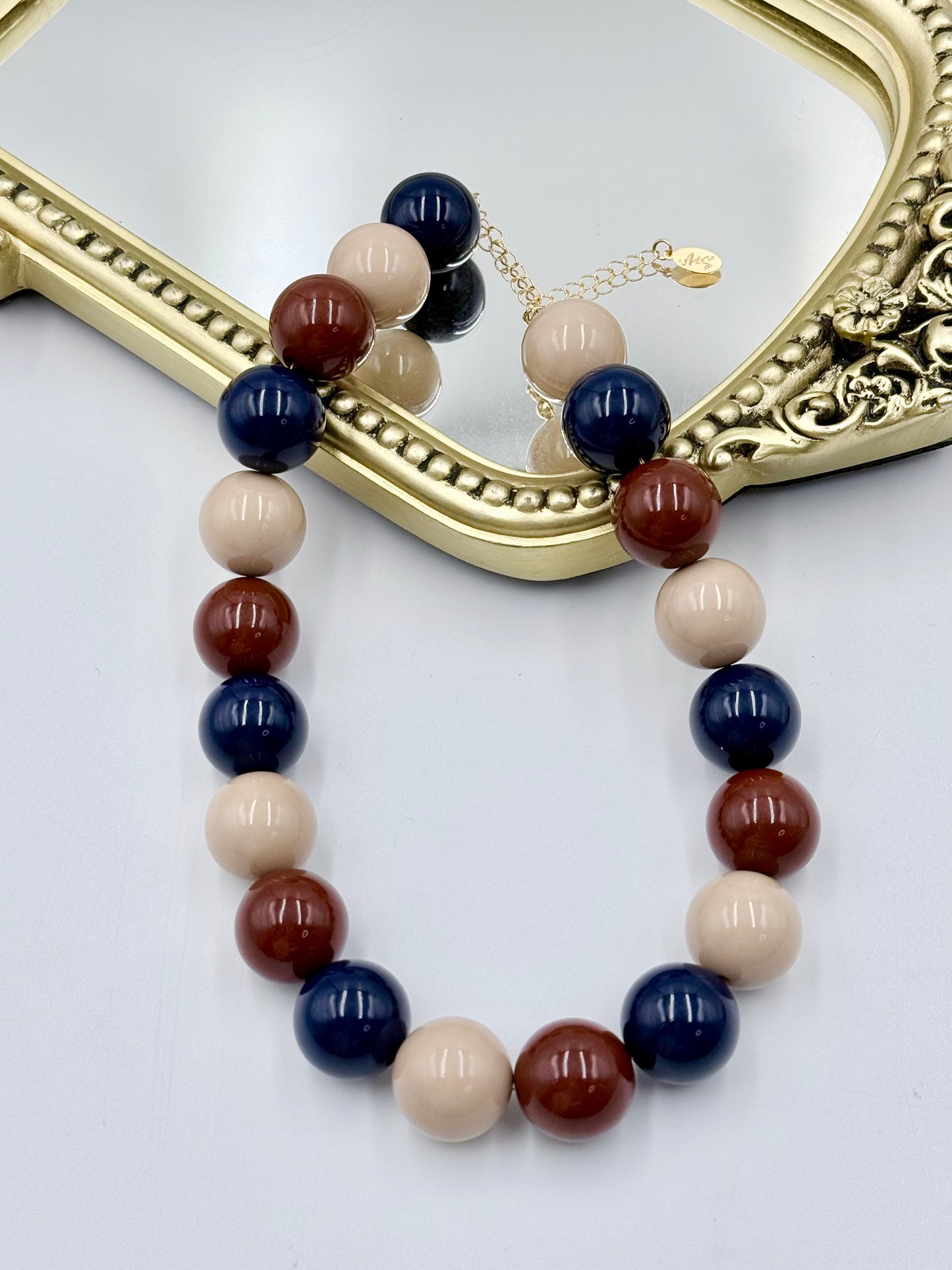 Chic Brown Necklace 20mm