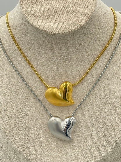 Minimalist Heart Necklace