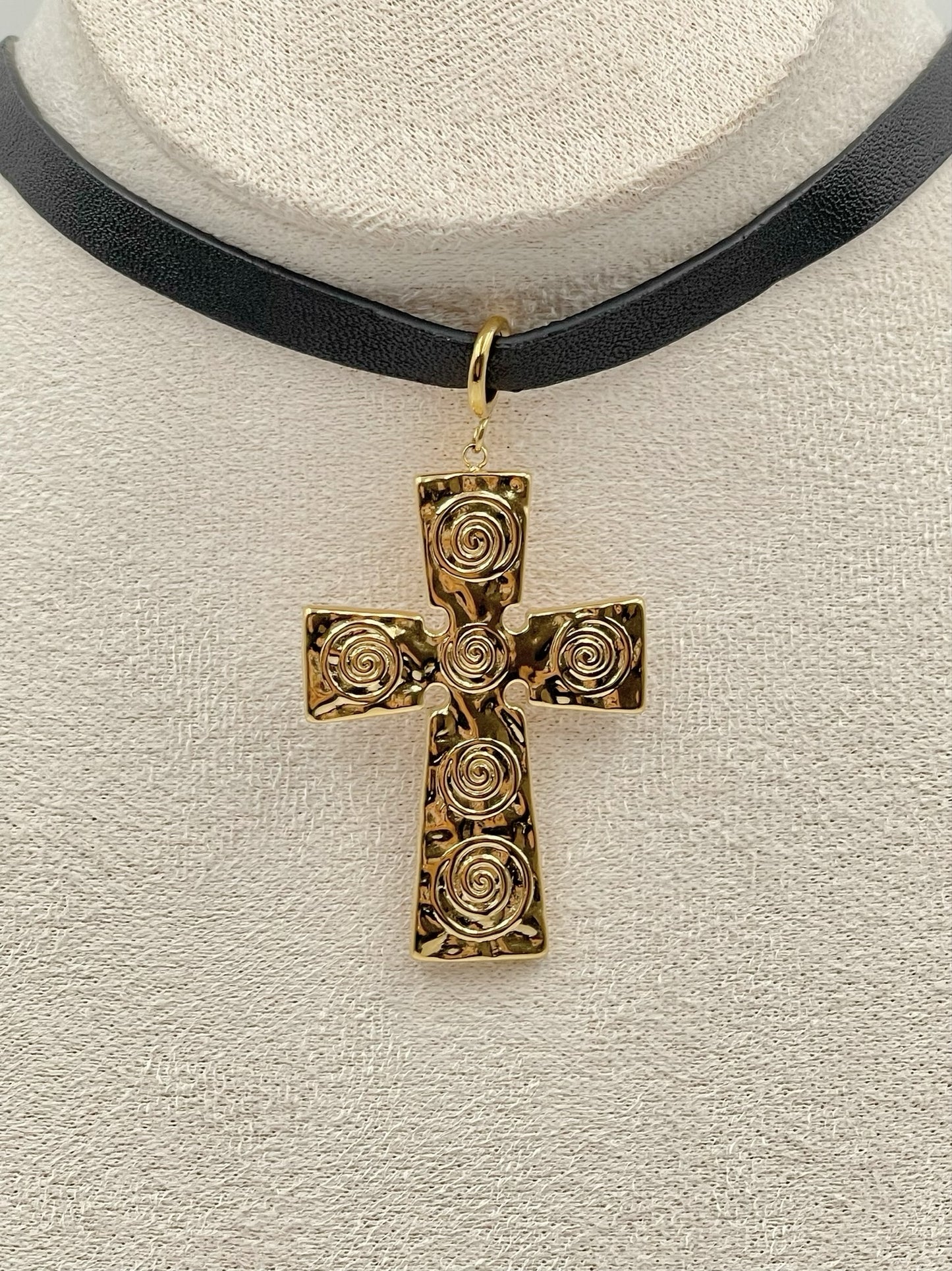 Leather Rope Cross Choker
