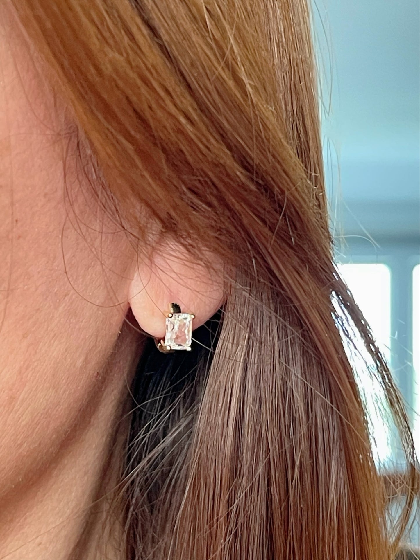 Single Zircon Earrings